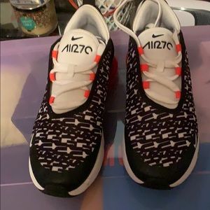 Nike air max’s 270